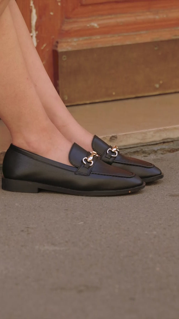 Mocassin Victoria en mouvement — Cadence